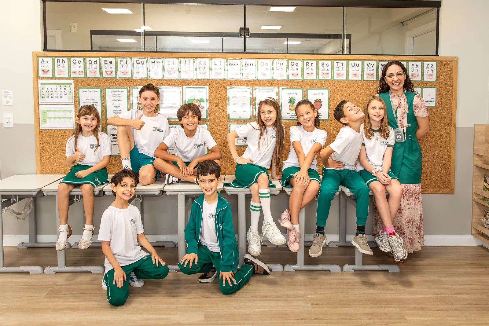 Turma do Ensino Fundamental do Colégio Divino Saber